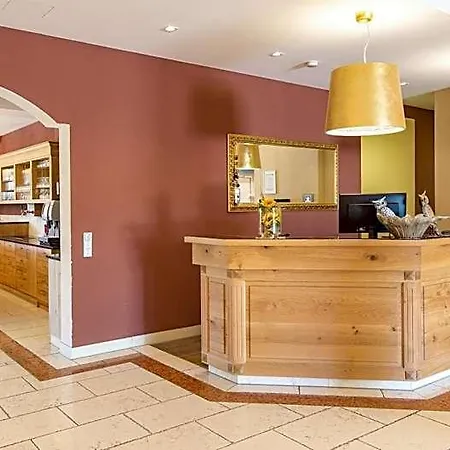 Hotel Heuboden Blum 4*
