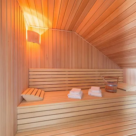 Heuboden Blum מלון 4*