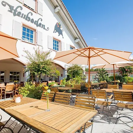 Heuboden Blum 4* אומקירץ'