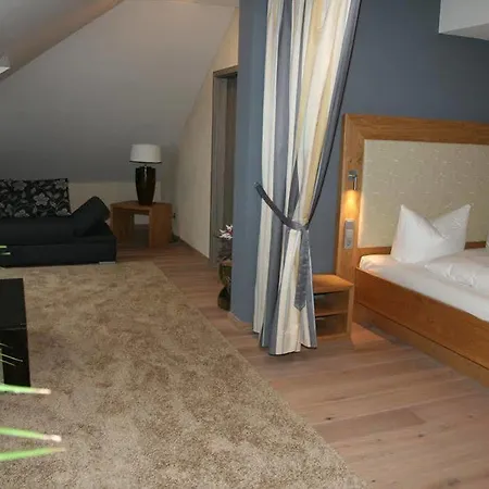 Hotel Heuboden Blum 4*